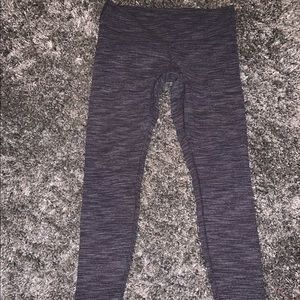 Full length Lululemon gray leggings size 6!